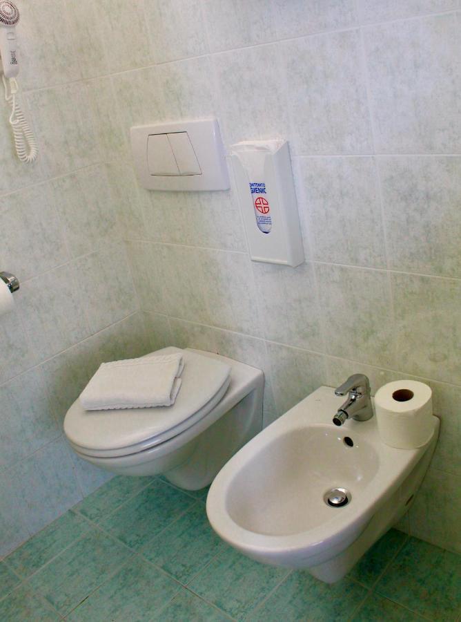 Hotel Cristina Γκράντο Εξωτερικό φωτογραφία